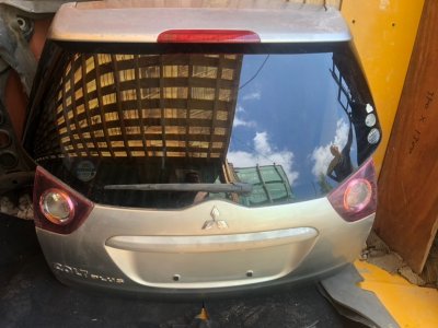 Крышка багажника MITSUBISHI COLT PLUS 2007 Z23W