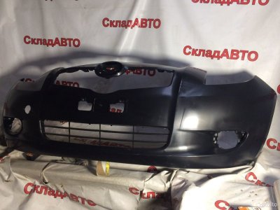 Бампер Toyota Yaris 2005-2009
