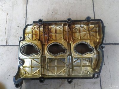 Крышка клап Правая Subaru Legasy EZ30 2003-2009