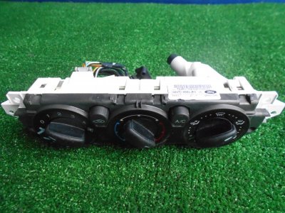 Блок управления отопителем Ford Focus 2