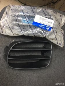 Решетка бампера Hyundai Elantra