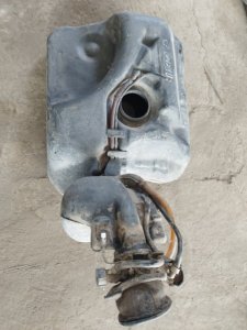 Бак топливный Volkswagen Passat B3