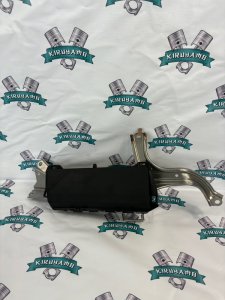 Подушка безопасности в колени TOYOTA Camry avv50