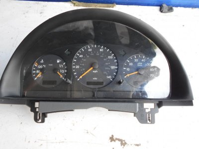 Панель приборов Mercedes W163