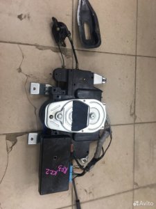 Доводчик двери Honda Stepwgn 2003-2005 RF3