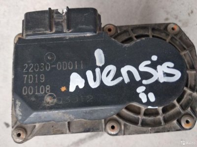 Дроссель б/у Toyota Avensis 1.8 2003-2008