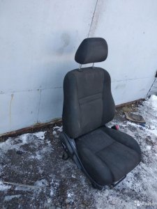 Сиденья передние Toyota Avensis 2 2003-2008