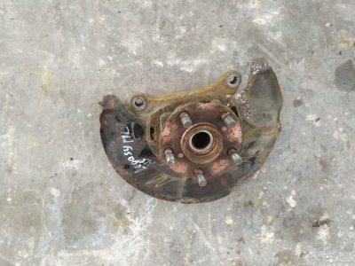 Кулаки передние Subaru Legasy B13 2003-2009