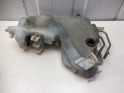 Бачок омывателя Mercedes W211