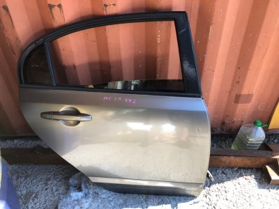 Дверь Honda Civic 2005 FD1