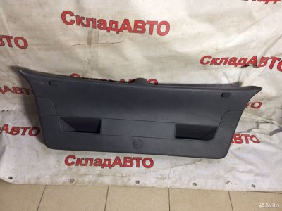 Обшивка двери багажника Volkswagen Golf 2003-2009