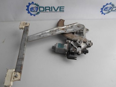 Стеклоподъемник Nissan Tiida