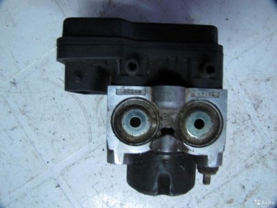 Блок ABS Toyota XA/Ist 2003-2007