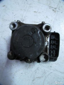 Блок ABS Toyota XA/Ist 2003-2007