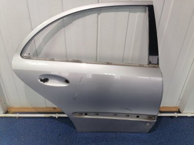 Дверь Mercedes W211