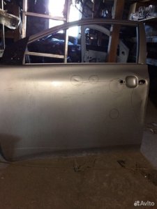 Дверь Toyota Avensis 2003-2006