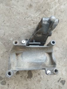 Подушка МКПП Opel Vectra B
