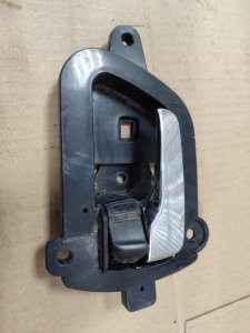 Ручка двери внутренняя Mitsubishi Outlander 2008 XL