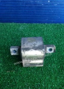 Подушка кпп Mercedes W211, W202, W210, W463, W203, W219