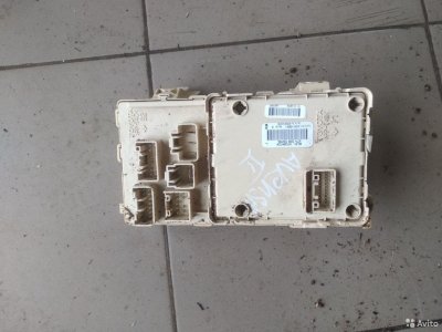 Блок салона Toyota Avensis 1.8 2003-2008