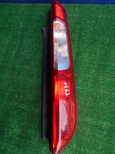 Фонарь Ford Focus 2