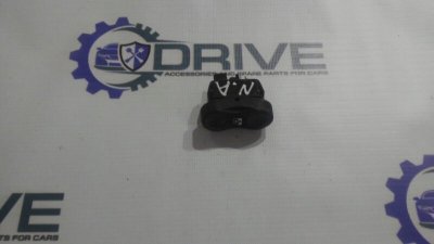 Кнопка стеклоподъемника Nissan Almera G15