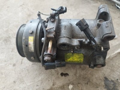 Компрессор кондиционера Mitsubishi Galant 2001 8