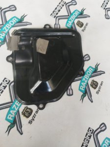Заглушка кузова Nissan Serena C23