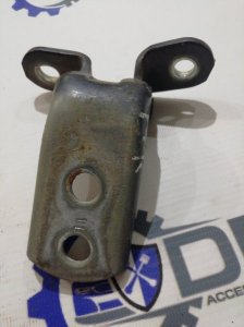 Петля двери Toyota Corona ST190
