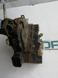 Замок двери Toyota Ipsum CXM10