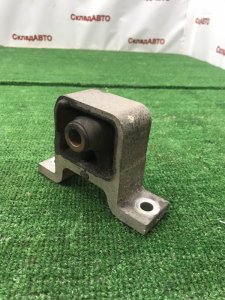 Подушка ДВС Honda StepWgn 2003 RF3