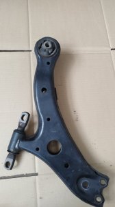 Рычаг подвески нижний Toyota Harrier 2006 2