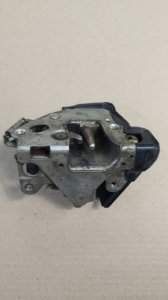 Замок боковой двери Mercedes-Benz w123 1984