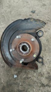 Кулак поворотный Nissan Juke YF15