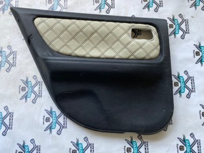 Обшивка боковой двери Nissan Bluebird 1998 U14