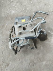 Блок ABS Nissan Bluebird 1998 U14