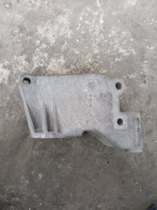 Кронштейн генератора Opel Astra 1998 G