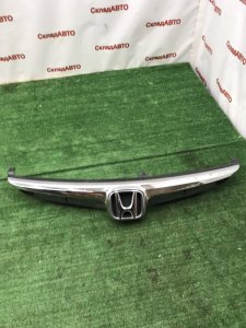 Решетка радиатора Honda Civic 2005 FD1