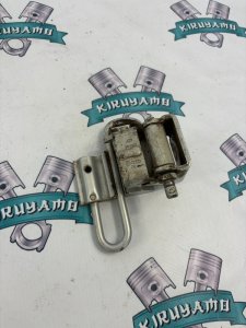Петля двери Volkswagen Passat 1998 B5