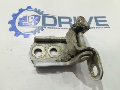 Петля двери Nissan Almera G15