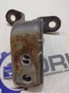 Петля двери Toyota Corona ST190