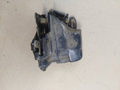 Замок боковой двери Mercedes-Benz w123 1984