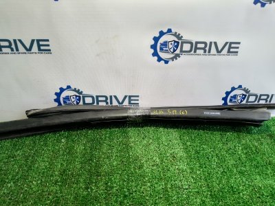 Уплотнитель стекла двери Geely MK