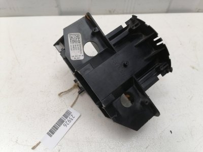 Кронштейн подрулевых Volkswagen Golf 5