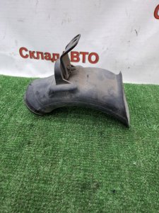 Воздухозаборник Honda StepWgn 2003 RF3