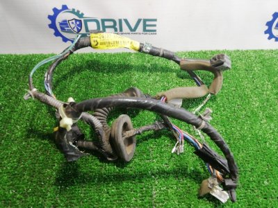 Проводка двери Nissan Tiida
