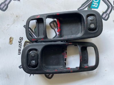 Кнопка стеклоподъемника Nissan Primera P10
