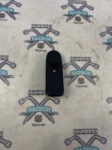 Кнопка стеклоподъемника Peugeot 308 2008 308
