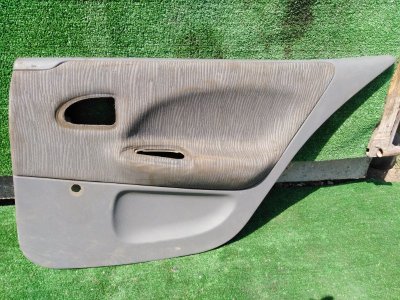Обшивка двери Renault Megane 1