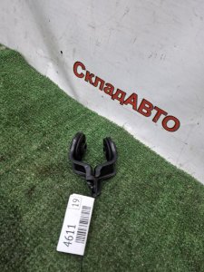 Крепление радиатора Toyota Estima 2003 ACR40W